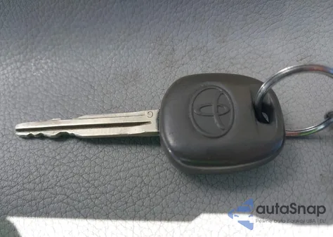 2012 Toyota Sienna Le V6 8 Passenger z USA, uszkodzony, nr VIN 5TDKK3DC7CS247137